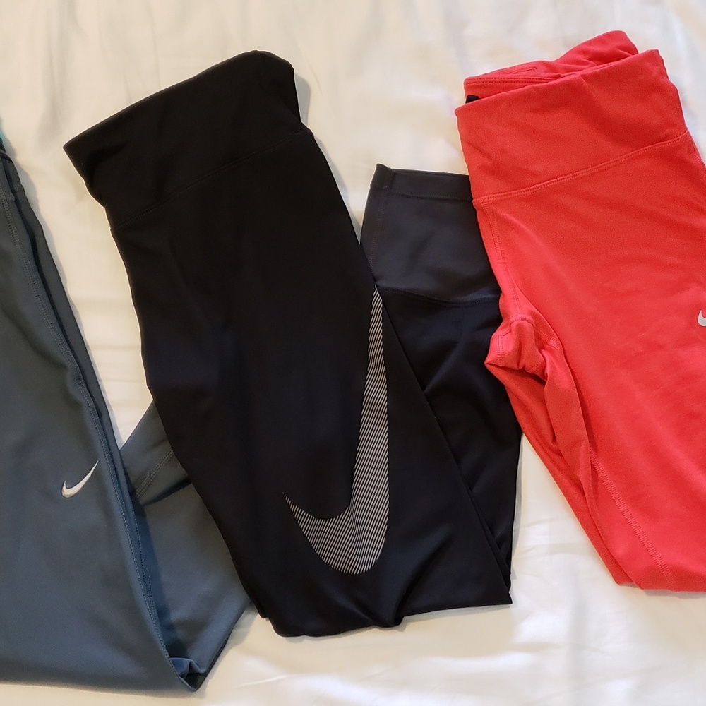 Womens small Nike dri fit pants